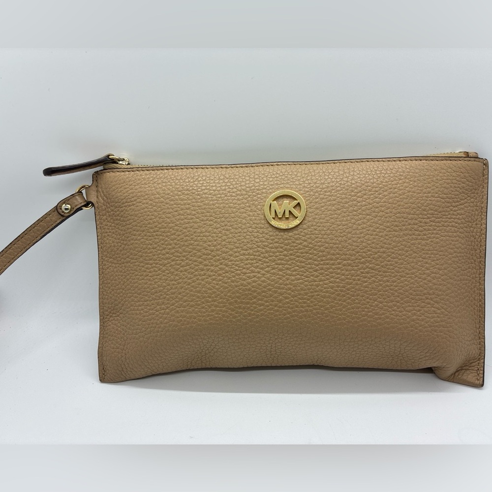 Michael Kors Fulton Large Pebbled Leather Zip Wristlet Clutch Wallet